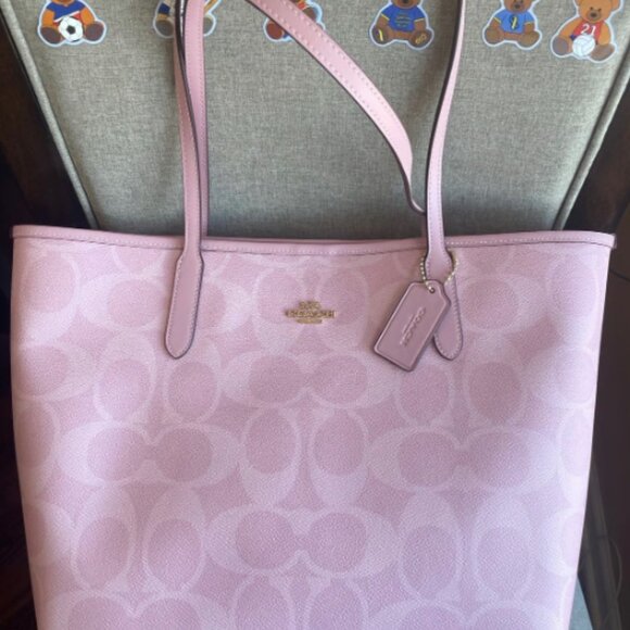 NWT！COACH LARGE CITY TOTE IN SIGNATURE CANVAS（CAL49）Pink Powder - Picture 1 of 5